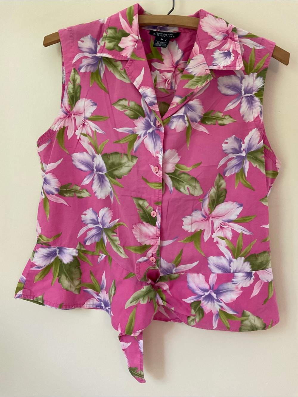 Cotton jones New York Pink Floral Button-Front Tie-Hem Sleeveless Top 18”by 19”